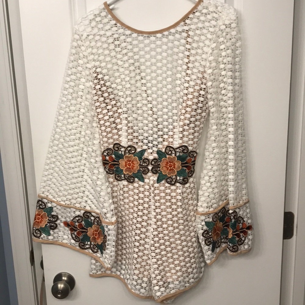 Boutique White/Floral Bell Sleeve Romper